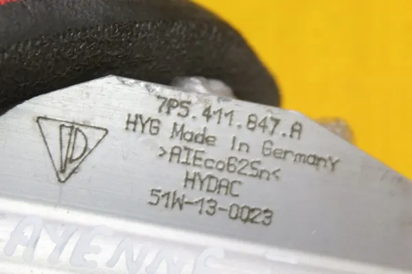 Gebrauchter Ölabscheider OEM 7P5411847A für Porsche Cayenne image 6