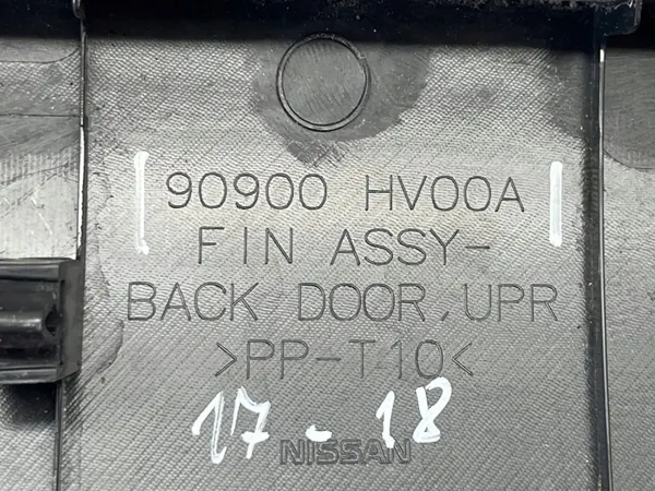Nissan Qashqai takakontin verhoilu OEM 90900HV00A image 6