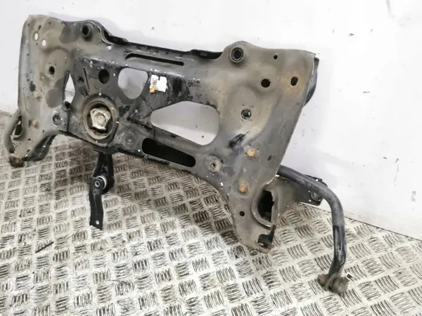 Audi Q2 2017 Framhjulsram OEM 3Q0199315D image 3