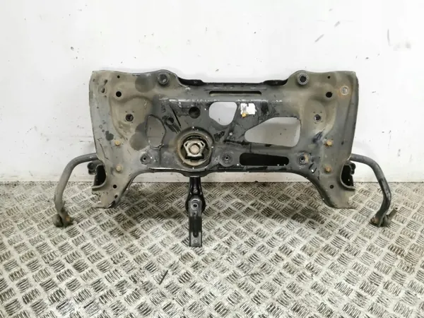 Audi Q2 2017 Framhjulsram OEM 3Q0199315D image 5