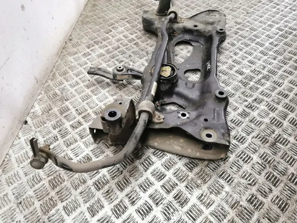 Audi Q2 2017 Framhjulsram OEM 3Q0199315D image 7