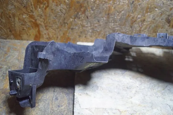 Support de phare droit Renault Megane III Lift 622227190R image 8