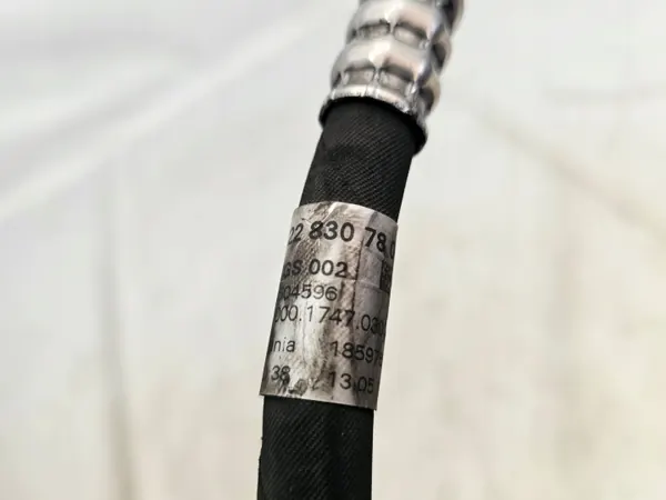 Manguera A/C Mercedes-Benz OEM A2228307800 - Usado image 8