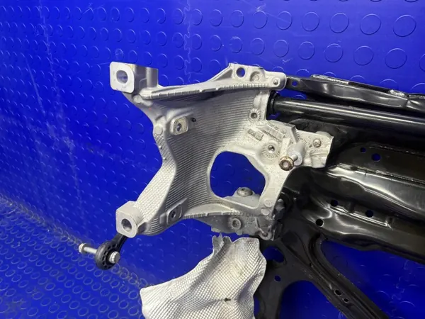 Traverse suspension avant OEM 8W7399347G Audi A5 image 9