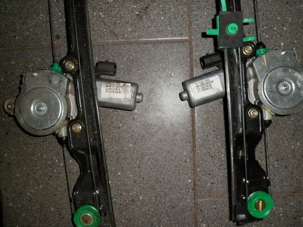 Mecanismo de elevação de vidro Fiat OE 51 764 550 image 3