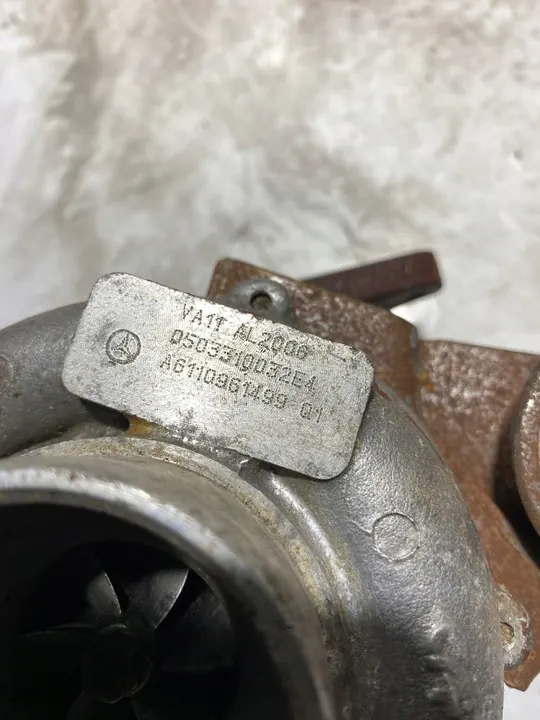 Turbina Turbo Mercedes Sprinter W903 2.2 CDI A6110961499 image 3
