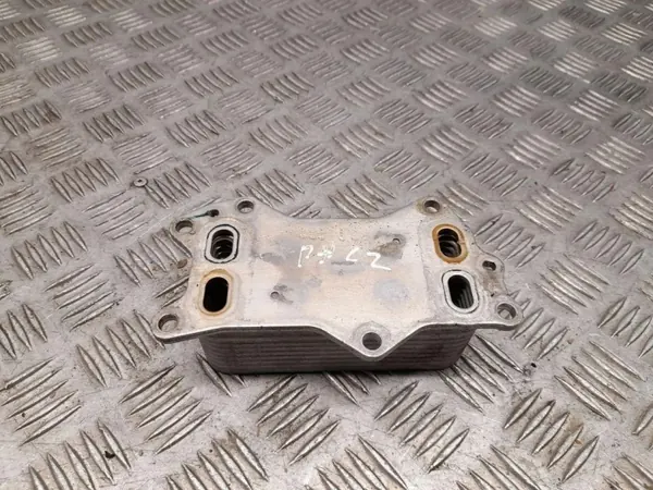 Refroidisseur d'huile Chrysler Pacifica OEM 6790424411A - Occasion image 2