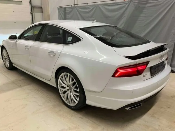 Alfombrilla maletero OEM 4G8863463B Audi A7 C7 Lift image 9