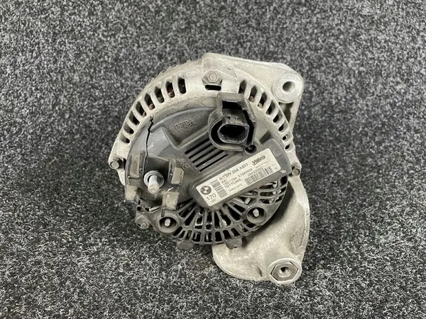 BMW 5-sarja E60 E61 Vaihtovirtageneraattori 2.0D 3.0D 2543305B image 3