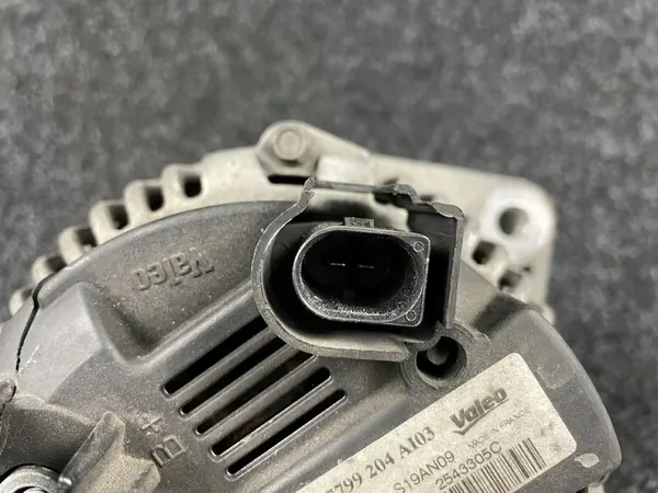 BMW 5-sarja E60 E61 Vaihtovirtageneraattori 2.0D 3.0D 2543305B image 4