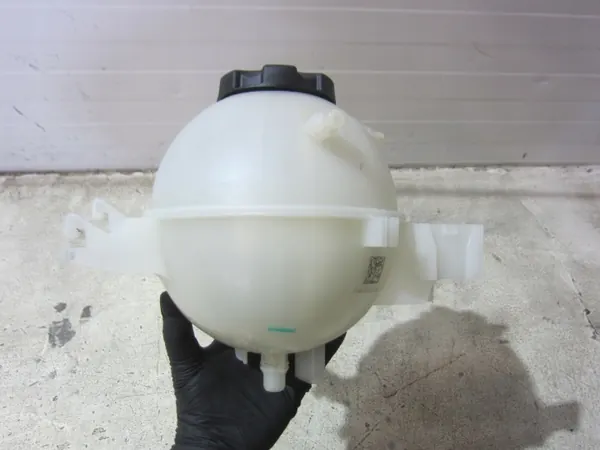 BMW 17137925685 laajennussäiliö X3 G01/X4 G02 image 6