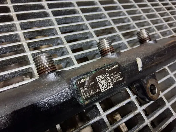 Tubería de inyector Ford Ranger image 6