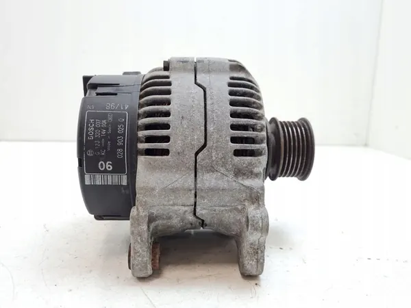Vaihtovirtageneraattori Volkswagen OE 028-903-025Q image 10