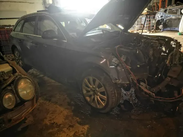 Bomba de combustível OEM 4159835 Audi A4 2009 2.0L image 4