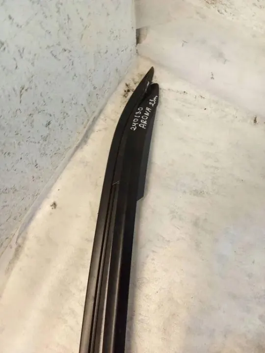 Barras de techo SEAT ARONA OEM 6F9860026 - Usado image 3
