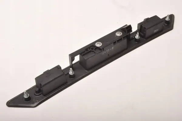 OEM 8P48275743FZ Heckklappenleiste für Audi image 5