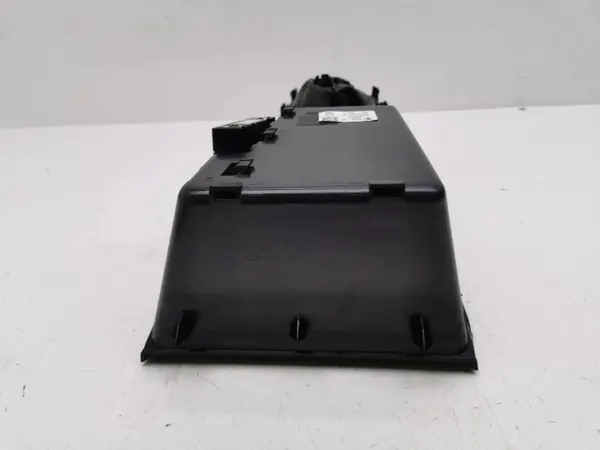 Bac de console centrale Skoda Octavia Mk4 OEM 5E8863212D image 3