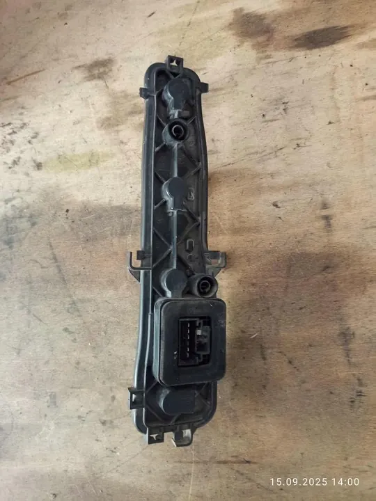 Höger baklampans glödlampahållare Citroen Nemo Peugeot Bipper image 2