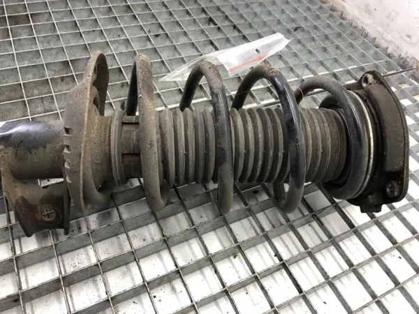Etujousi Oikea OEM 1T0413031JK VW Golf VI image 4