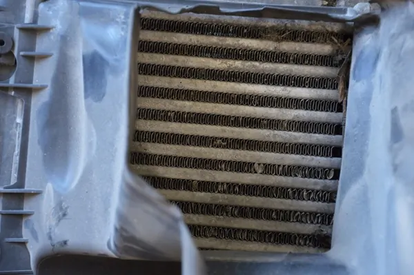 Intercooler Audi A6 C6 2.0 TFSI 4F0.145.805.J image 3