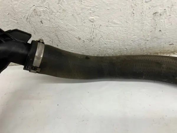 OEM 9821687780 Intercoolerrör för Toyota Proace image 3