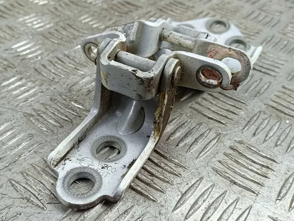 2021 SsangYong Korando Vordertürscharniere OEM FOB49647 image 2