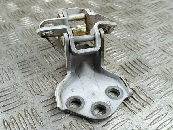 2021 SsangYong Korando Vordertürscharniere OEM FOB49647 image 3