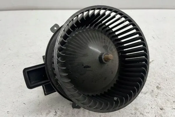 Verwarmer AUDI A4 ALLROAD 2.0L diesel 2016 4M2820021 image 2