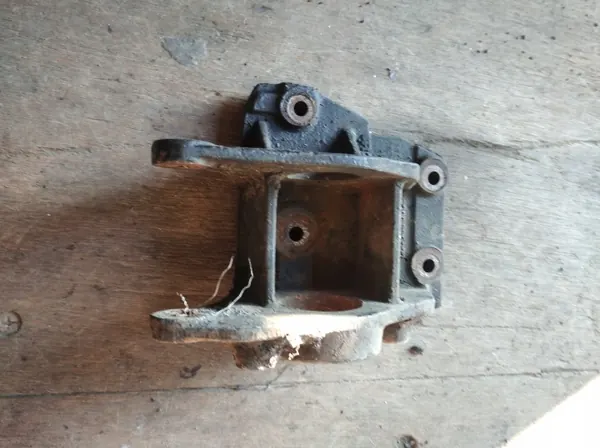 Soporte Motor OEM 8200684227 para Renault Master II image 2