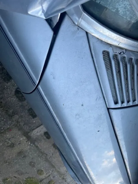 Parafango anteriore Mercedes 107 SL SLC image 3