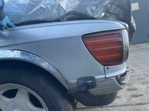Parafango anteriore Mercedes 107 SL SLC image 6