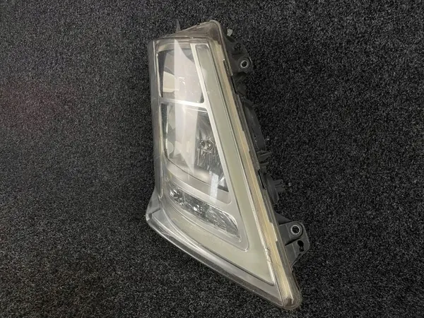 VOLVO FH4 Oikea Heijastin Lamppu 2239217 image 6