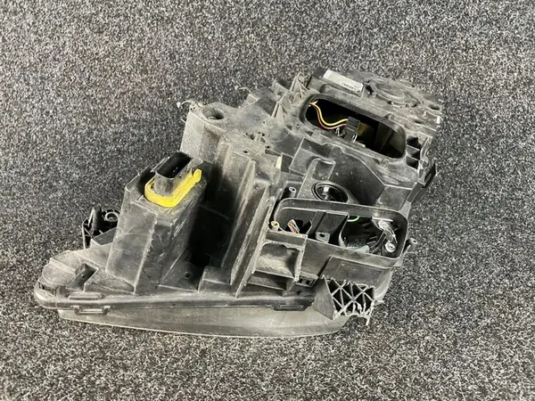 VOLVO FH4 Oikea Heijastin Lamppu 2239217 image 7