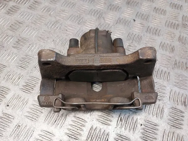 Disques, Plaquettes et Étriers de Frein Avant Audi A6 C6 image 7