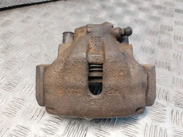 Disques, Plaquettes et Étriers de Frein Avant Audi A6 C6 image 8