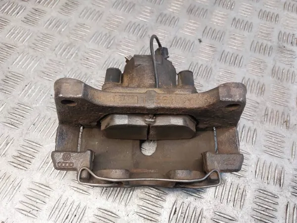 Disques, Plaquettes et Étriers de Frein Avant Audi A6 C6 image 9