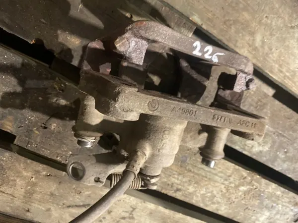 Hintere Bremssattel Renault Master III Brembo image 8