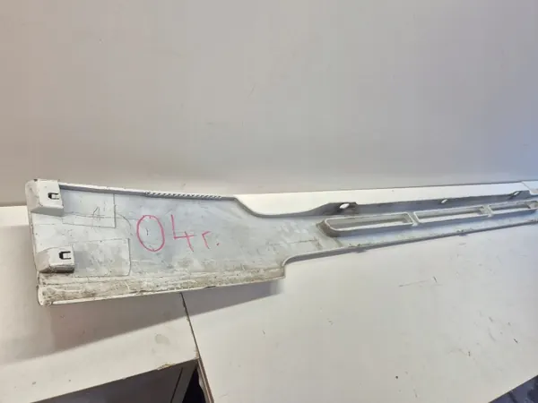 Barre de Calandre Avant OEM 6706271401 Mercedes Vario image 5