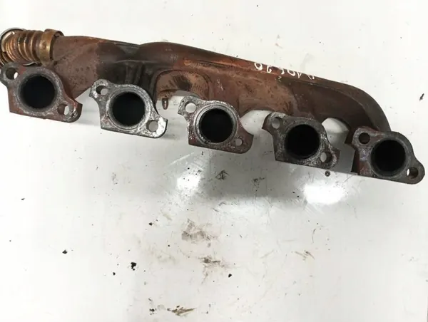 Collecteur d'échappement OEM 30731980 Volvo V70 2.4L image 3