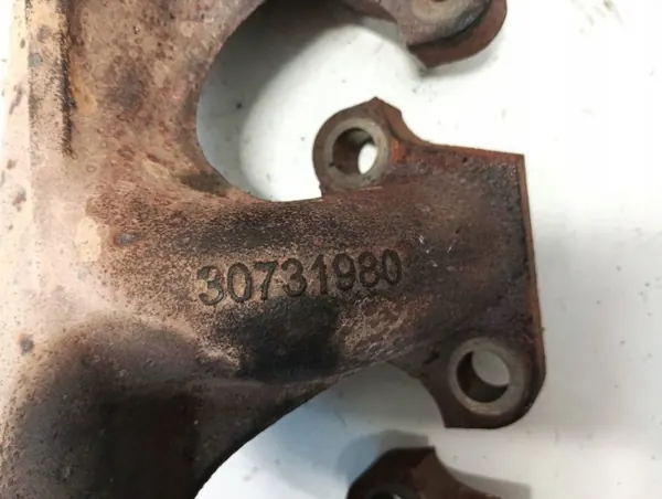 Collecteur d'échappement OEM 30731980 Volvo V70 2.4L image 4