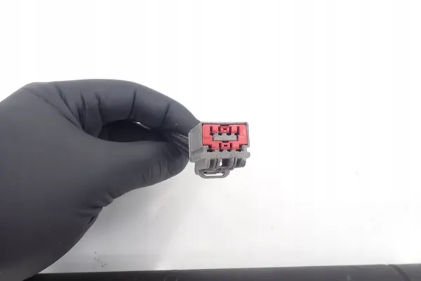 Baklucka Lyftstöd Jeep Grand Cherokee WK2 image 5