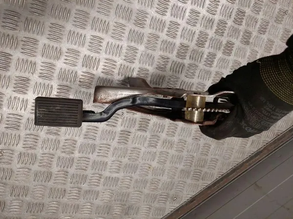 Dodge RAM 2015 Levier de frein à main avant gauche image 5