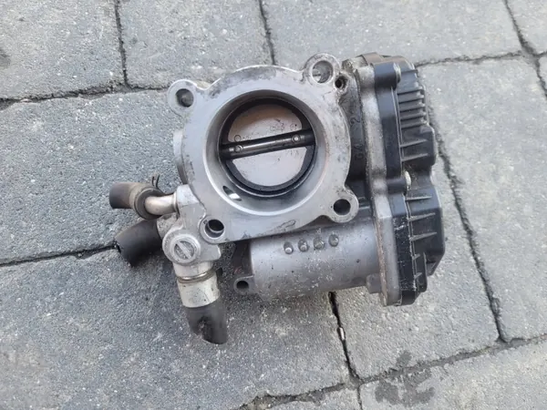 Spjällhus OEM 35100-03BC0 för Kia Rio IV image 4