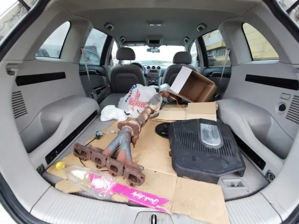 Module SRS airbag Saturn VUE OEM 25865978 - Utilisé image 9