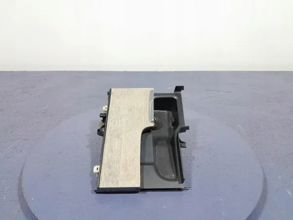 Compartimento cinzeiro Volvo XC60 II OEM 32275469 image 2