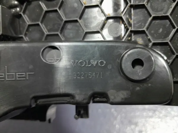 Compartimento cinzeiro Volvo XC60 II OEM 32275469 image 9