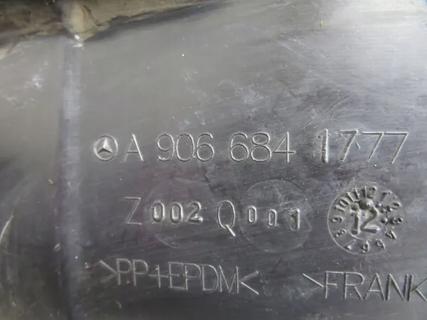 Mercedes-Benz Sprinter W906 2016 Höger framhjulskåpa image 9