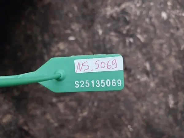 SKODA FABIA MK2 Etu Oikea Lokasuoja 5J0809962A image 6