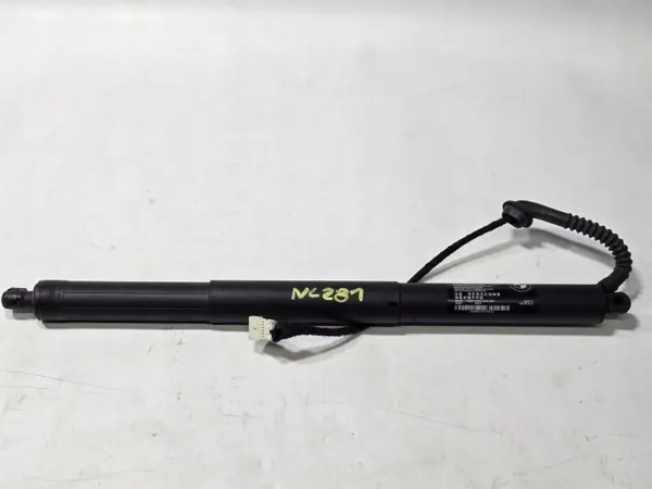BMW X5 F15 Heckklappendämpfer OEM 7361878 - Rechte Seite image 2