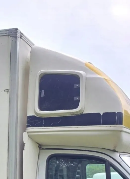 Vitre IVECO DAILY SEGLA 3A Cabine Couchette Droite - Occasion image 2